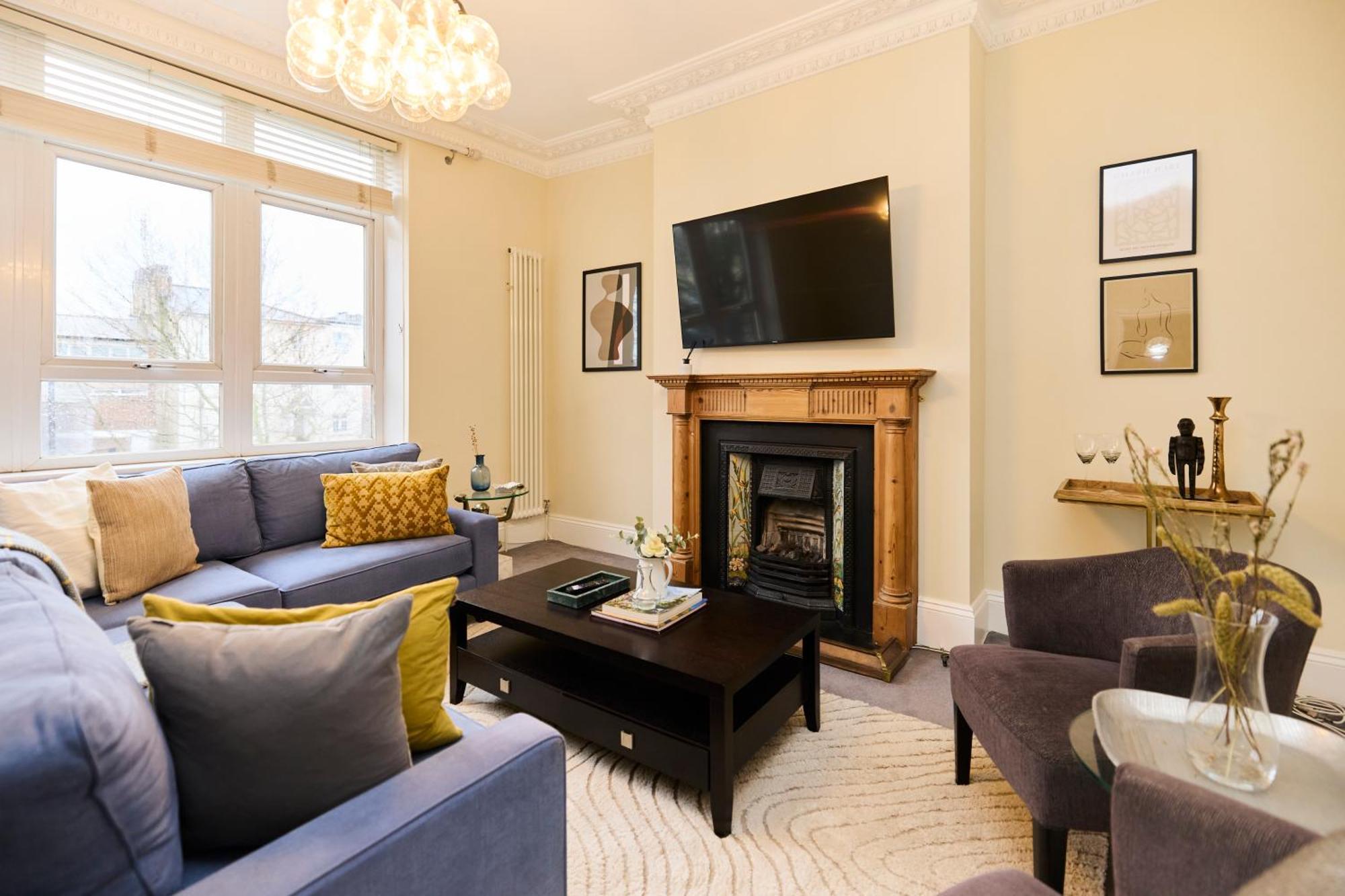 The Peckham Hideaway - Bright 3Bdr Flat Daire Londra Dış mekan fotoğraf